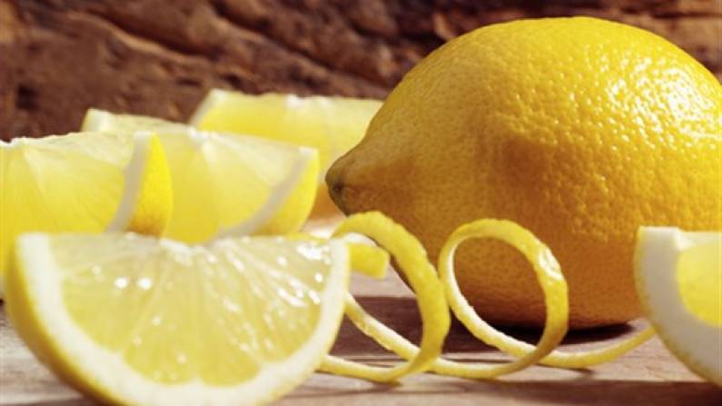 كم نسبة فيتامين سي في حبة الليمونt